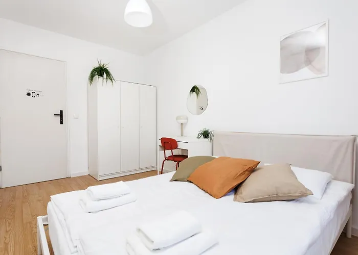 Pretty 4 Bedroom Apartment X Parking Spot X City Center - By Upstairs