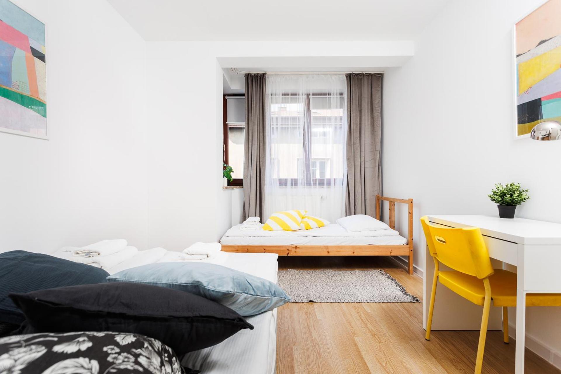 Apartment Pretty 4 Bedroom X Parking Spot X Center - By Upstairs Krakow